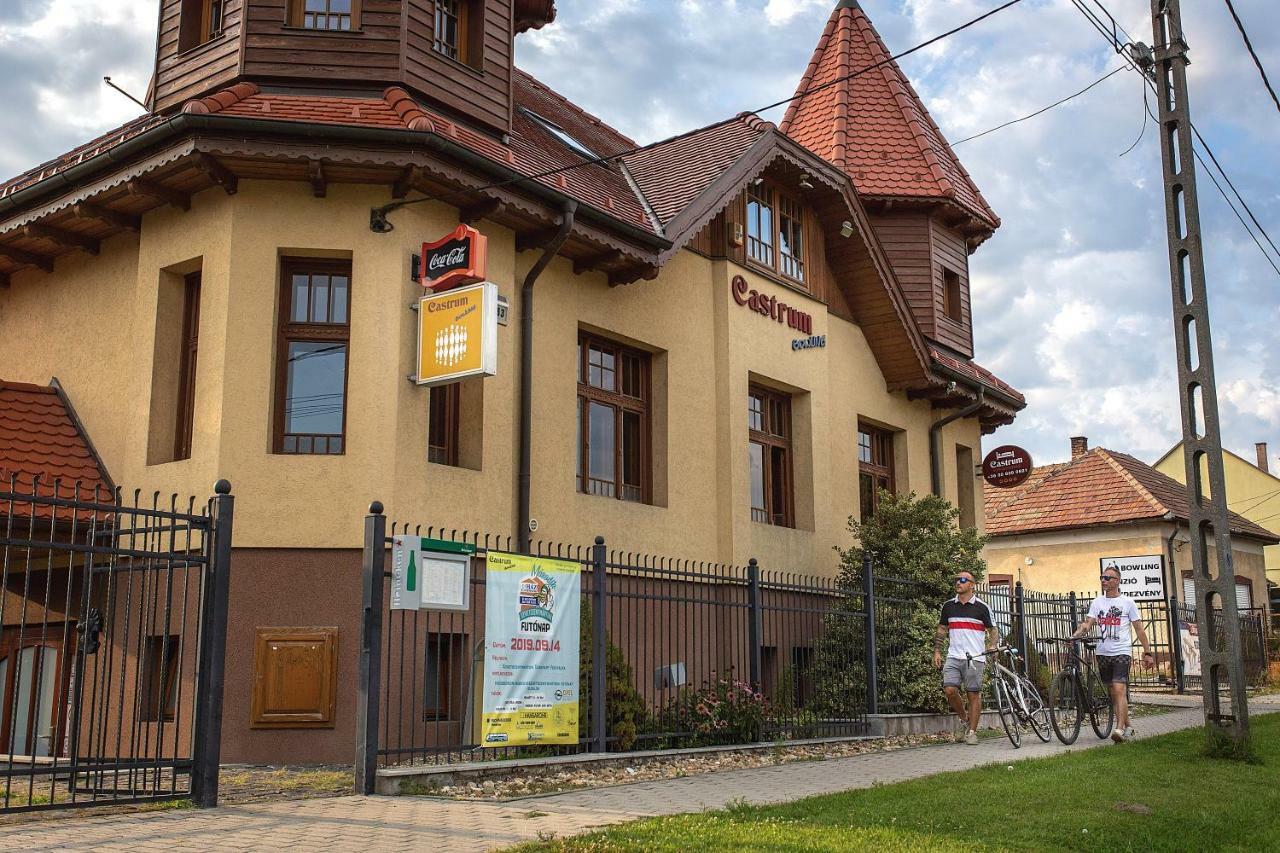 Castrum Vendeghaz Szigetszentmarton Екстер'єр фото
